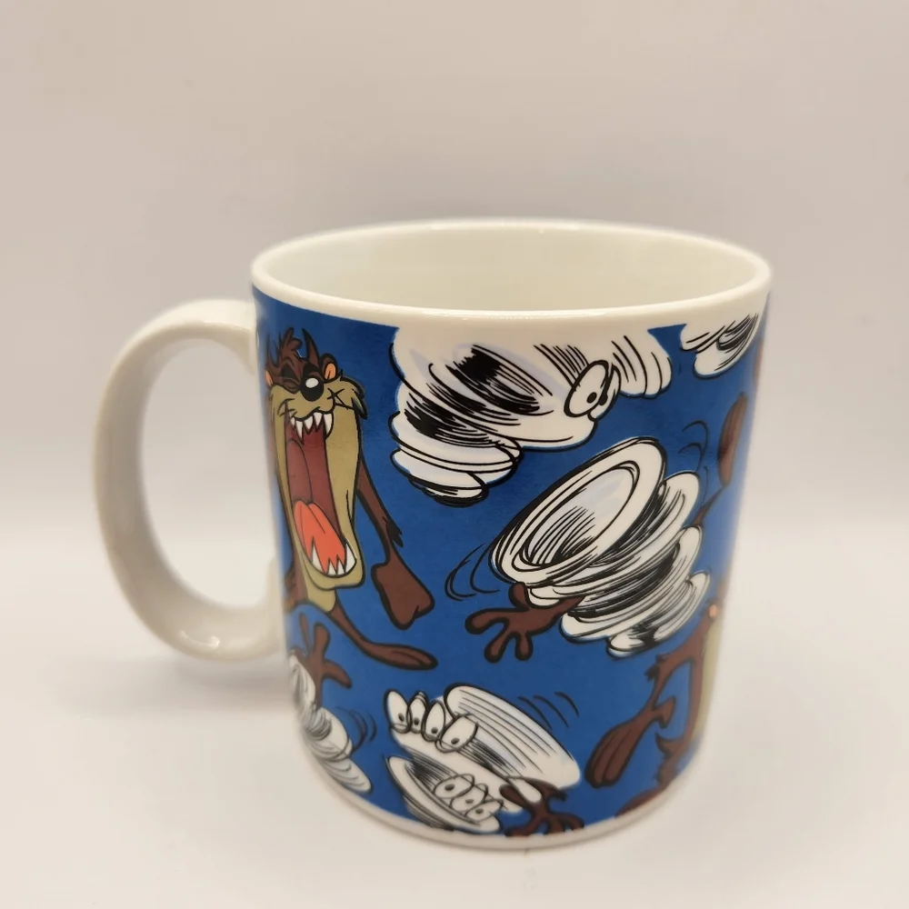 1994 Tasmanian Devil Coffee Mug by Applause.